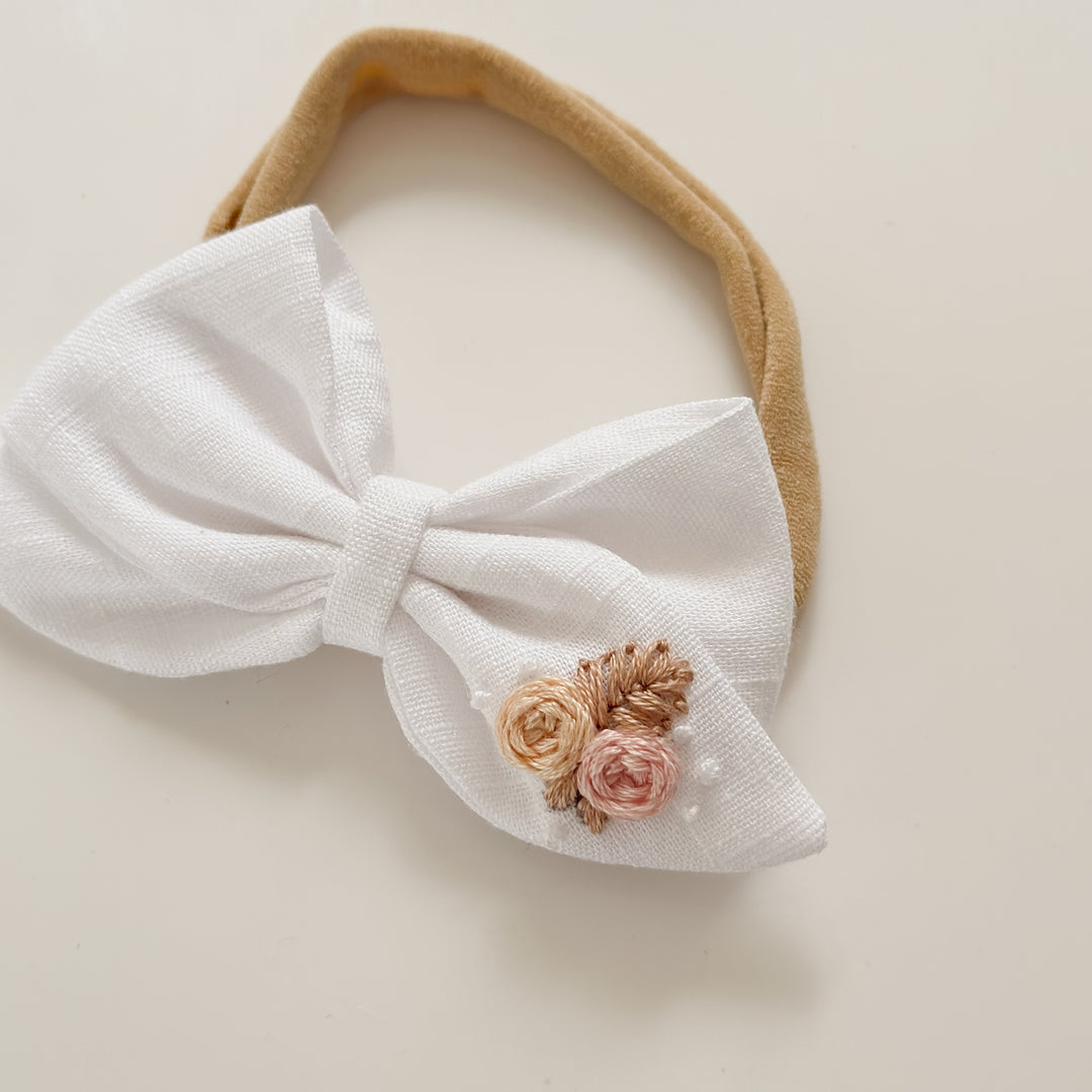 White + pink embroidered roses